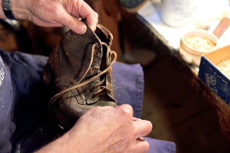 Spoznaj staro obrt – ČEVLJARSTVO v občini Ivančna Gorica 1